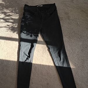 Levi's Charcoal Skinny Jeans